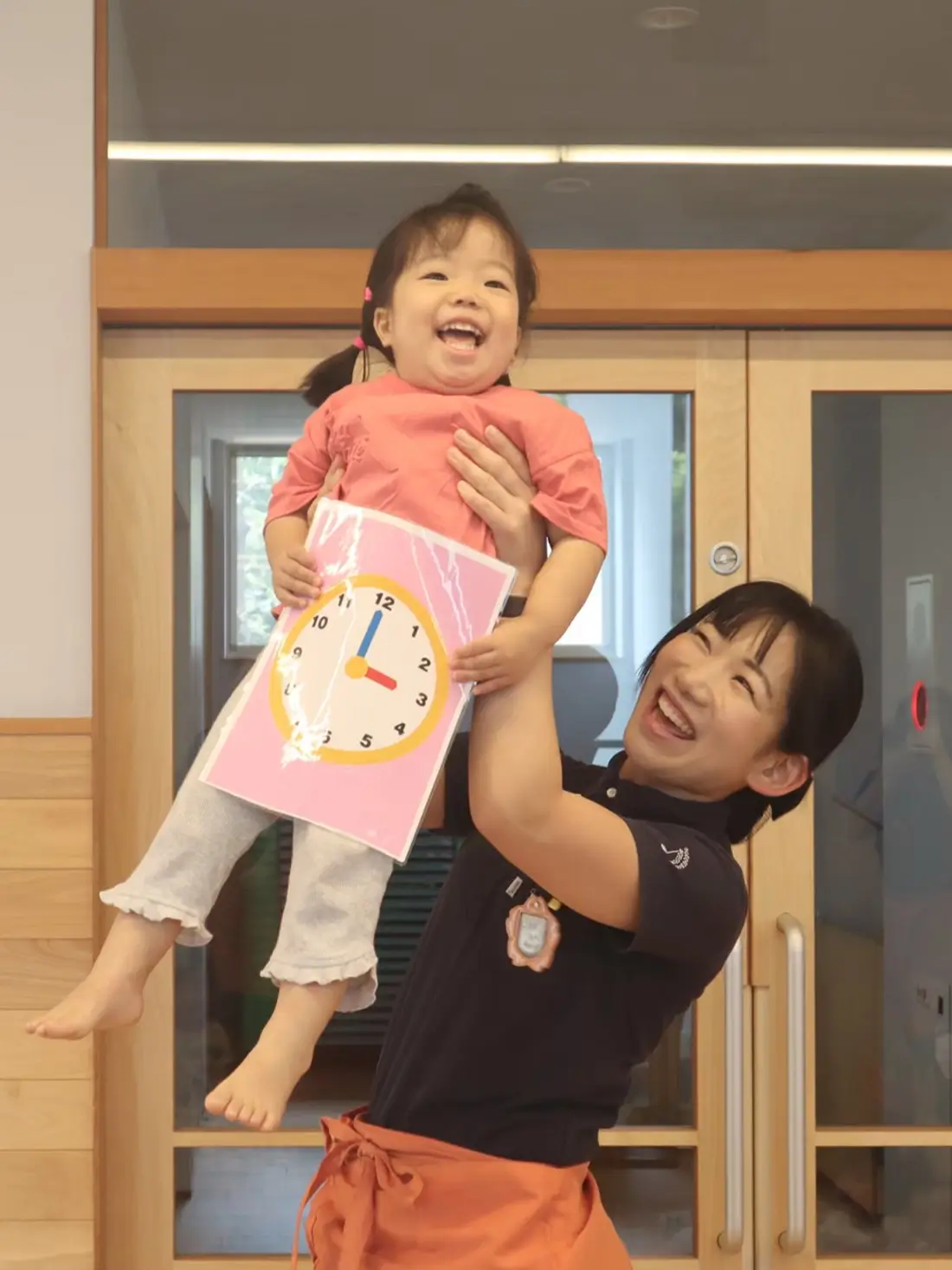 大きく明るい笑顔と挨拶で活気いっぱいの園づくり